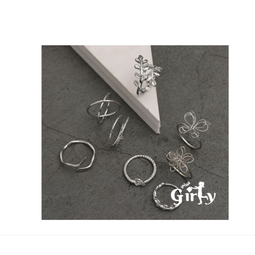 Silver rings set