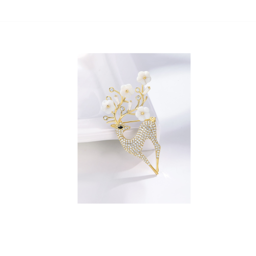  Gold clothing brooch