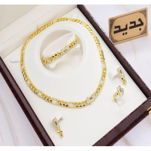   طقم نسائي