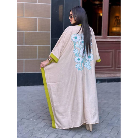 فستان نسائي