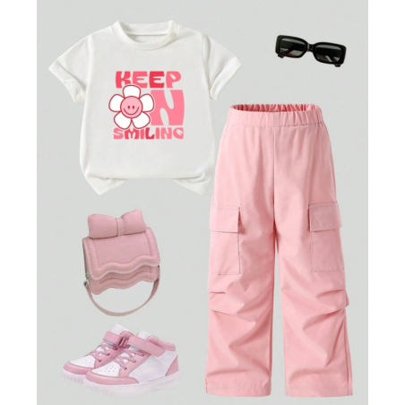Young Girl T-Shirt & Pants