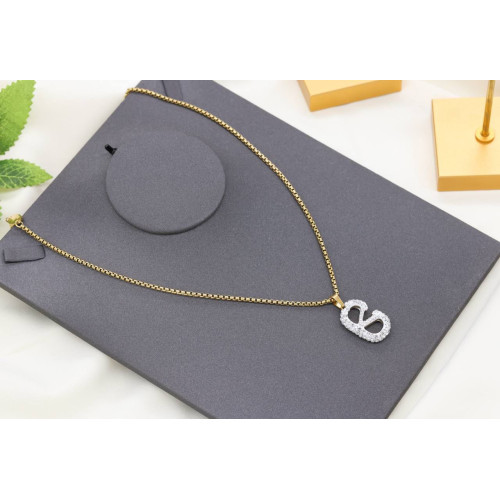 Women's necklace