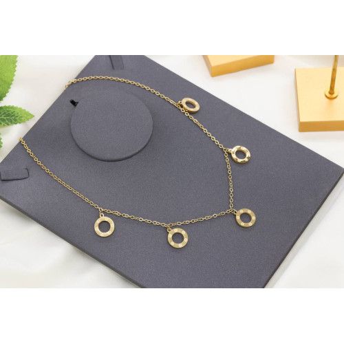 Women's necklace
