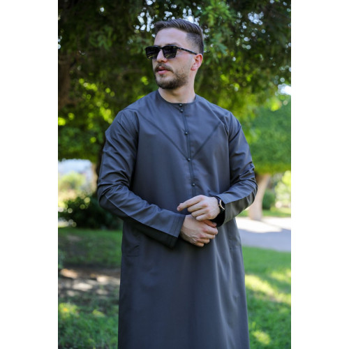 ثوب اماراتي