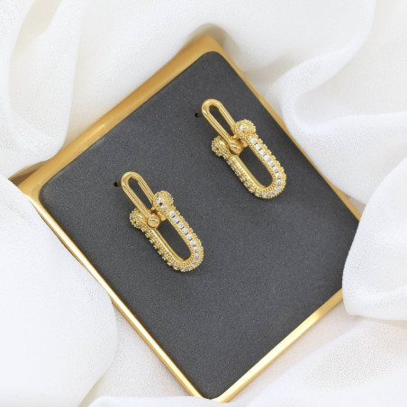 Women's earing 