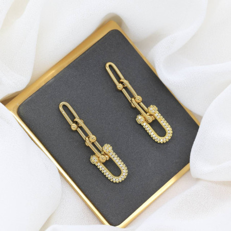 Women's earing 
