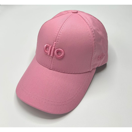 قبعة بناتية