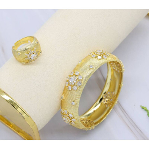Women's bracelet & ring