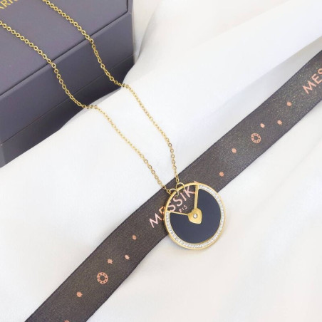 Girl's necklace