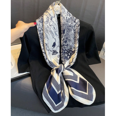 Women's scarf