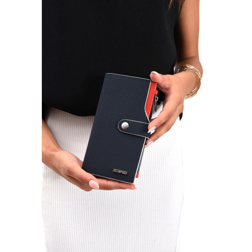 محفظة نسائية