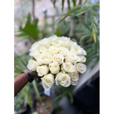 Natural rose bouquet