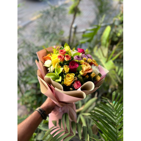 Natural rose bouquet