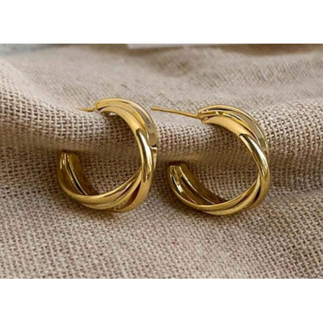 Round gold earring