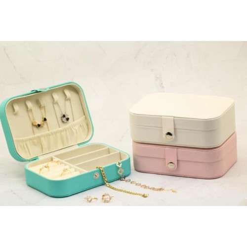 Accessories organizer